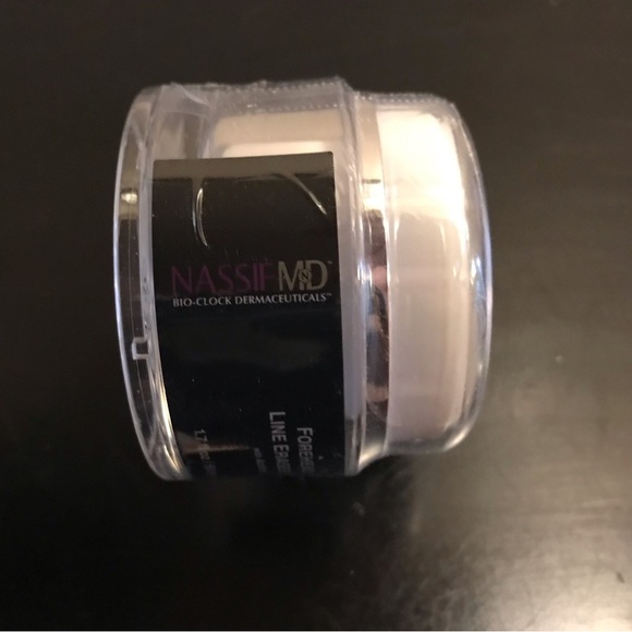 Nassif MD Forehead Line Eraser with Actiflow. - Picture 4 of 5